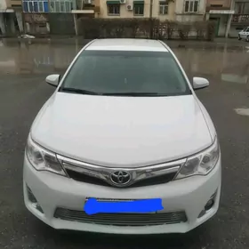 Toyota Camry 2012