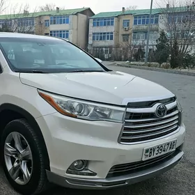 Toyota Highlander 2015