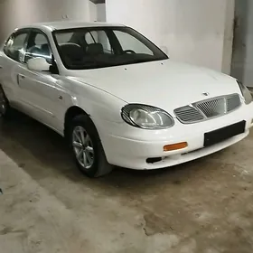 Daewoo Leganza 1998