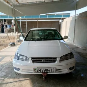 Toyota Camry 2001