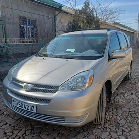 Toyota Sienna 2004