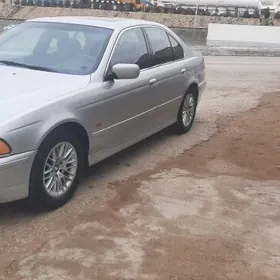 BMW 528 2001