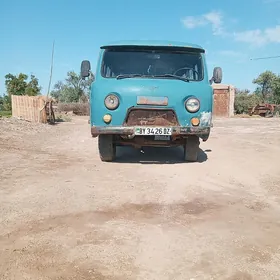 UAZ 2206 2000