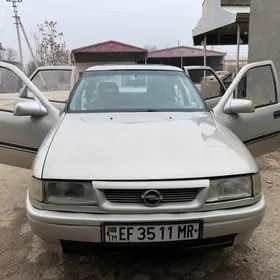 Opel Vectra 1990