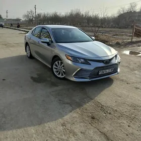 Toyota Camry 2022