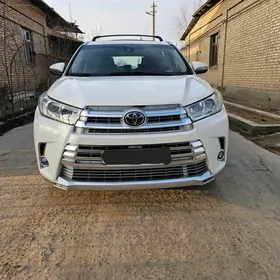 Toyota Highlander 2018