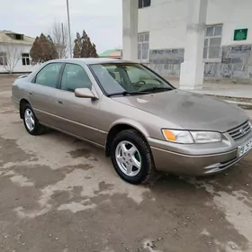 Toyota Camry 1999