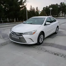 Toyota Camry 2017