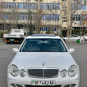 Mercedes-Benz E350 2005