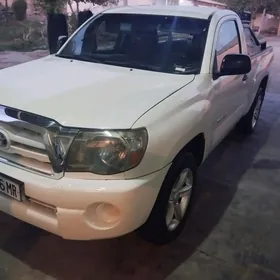 Toyota Tacoma 2010