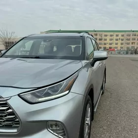 Toyota Highlander 2020