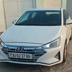 Hyundai Elantra 2020