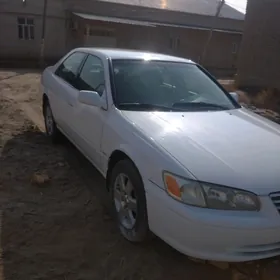 Toyota Camry 2001