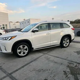 Toyota Highlander 2017