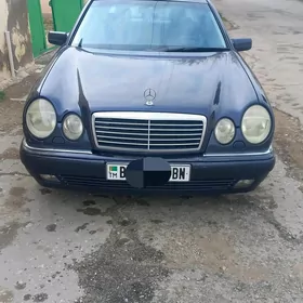 Mercedes-Benz E320 1999