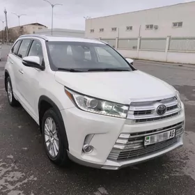 Toyota Highlander 2018