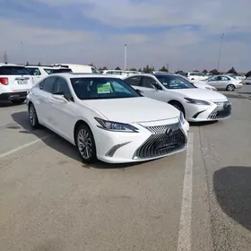 Lexus ES 350 2019