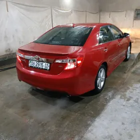 Toyota Camry 2014