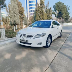 Toyota Camry 2011