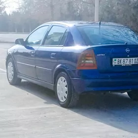 Opel Astra 2003