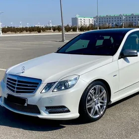 Mercedes-Benz E350 2011