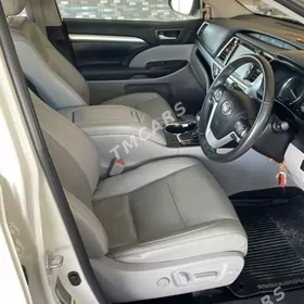 Toyota Highlander 2019