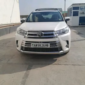 Toyota Highlander 2019