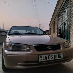 Toyota Camry 2000