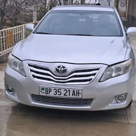 Toyota Camry 2011