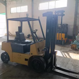 Kara Forklift 1989