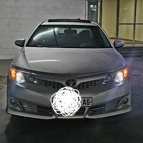 Toyota Camry 2013