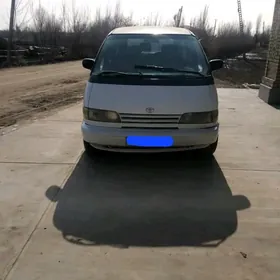 Toyota Previa 1993