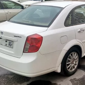 Daewoo Lacetti 2005