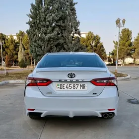 Toyota Camry 2022