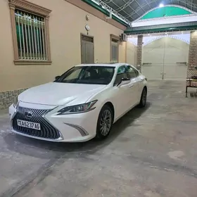 Lexus ES 350 2021