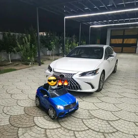 Lexus ES 350 2023