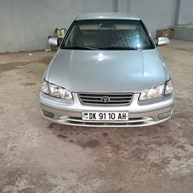 Toyota Camry 2000