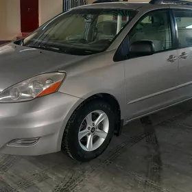 Toyota Sienna 2008