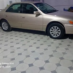 Toyota Camry 2000