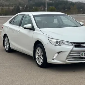 Toyota Camry 2017