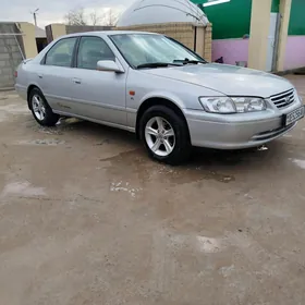 Toyota Camry 2000