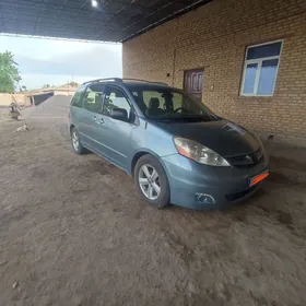 Toyota Sienna 2009