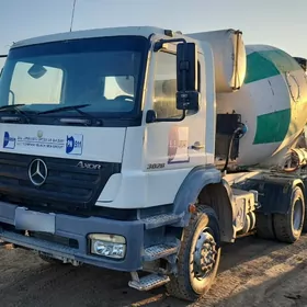 Mercedes-Benz ACTROS 3331 2013