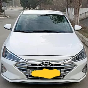 Hyundai Elantra 2019