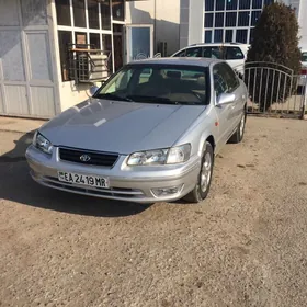 Toyota Camry 1999