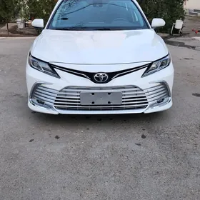 Toyota Camry 2022