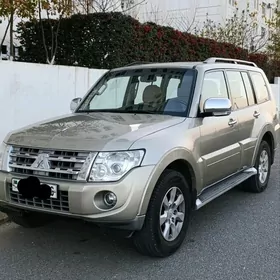 Mitsubishi Pajero 2013