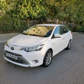 Toyota Yaris 2014