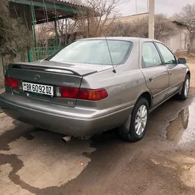 Toyota Camry 2001