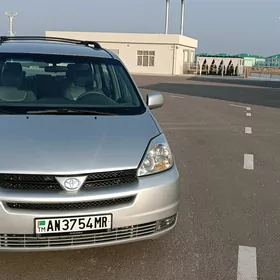 Toyota Sienna 2004